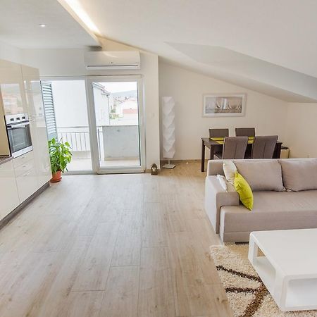 Apartment Grabovac Kaštela Szoba fotó