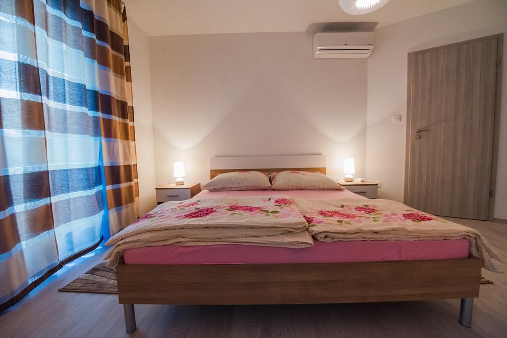 Apartment Grabovac Kaštela Szoba fotó