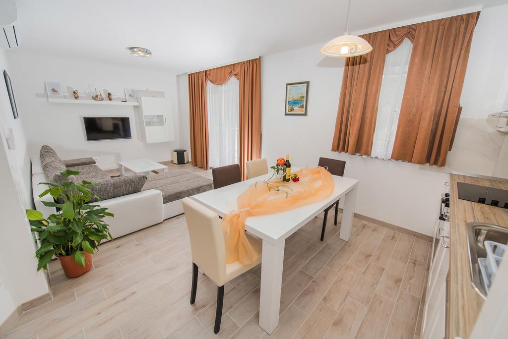 Apartment Grabovac Kaštela Szoba fotó