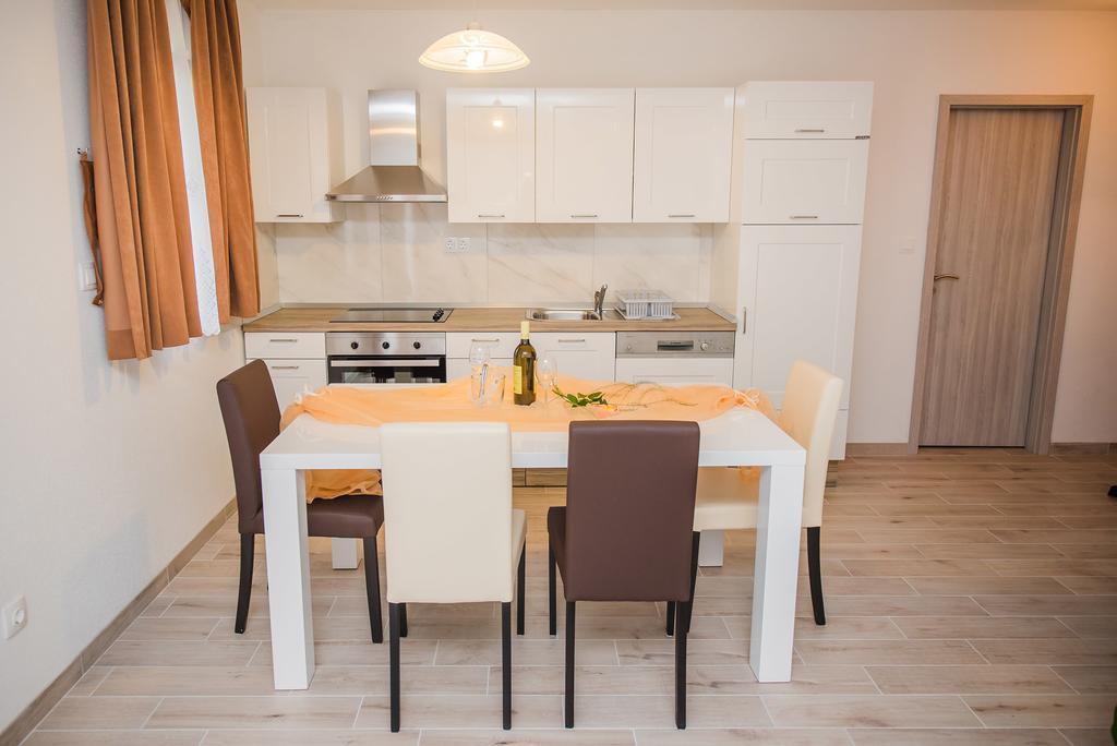 Apartment Grabovac Kaštela Szoba fotó