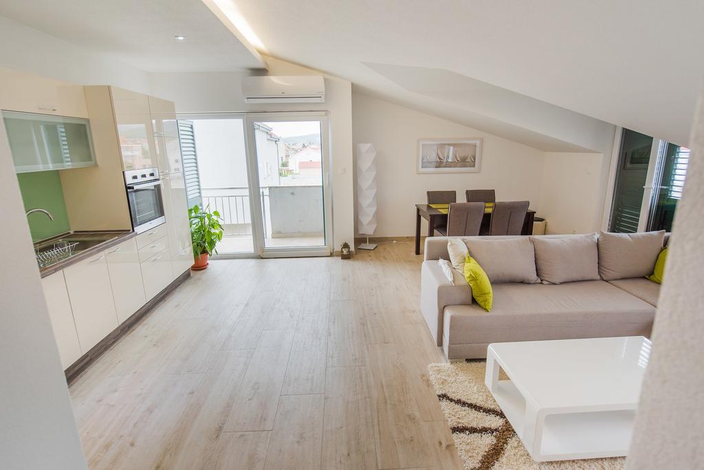 Apartment Grabovac Kaštela Szoba fotó