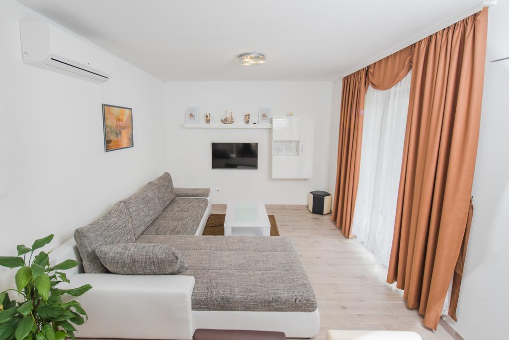 Apartment Grabovac Kaštela Szoba fotó