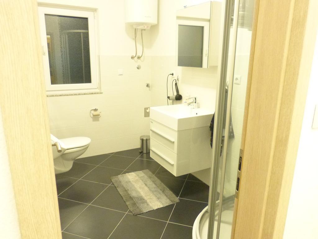 Apartment Grabovac Kaštela Kültér fotó